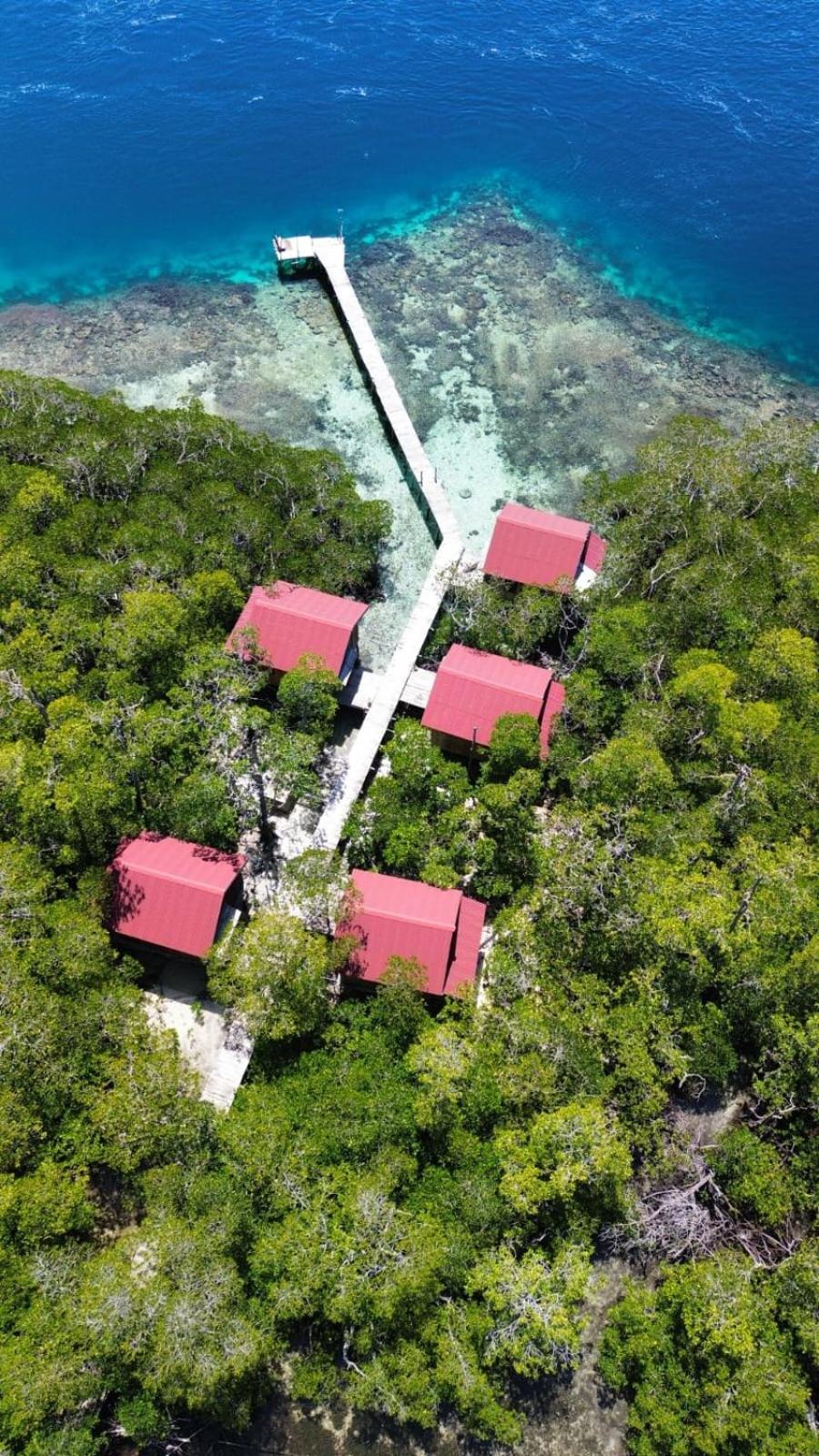 Raja Ampat Blue Sea Villa Besir ภายนอก รูปภาพ