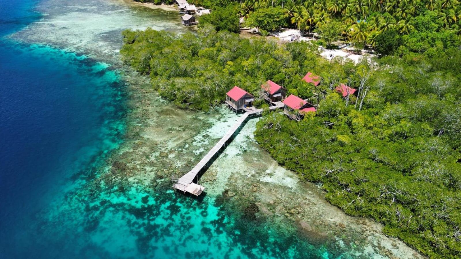 Raja Ampat Blue Sea Villa Besir ภายนอก รูปภาพ