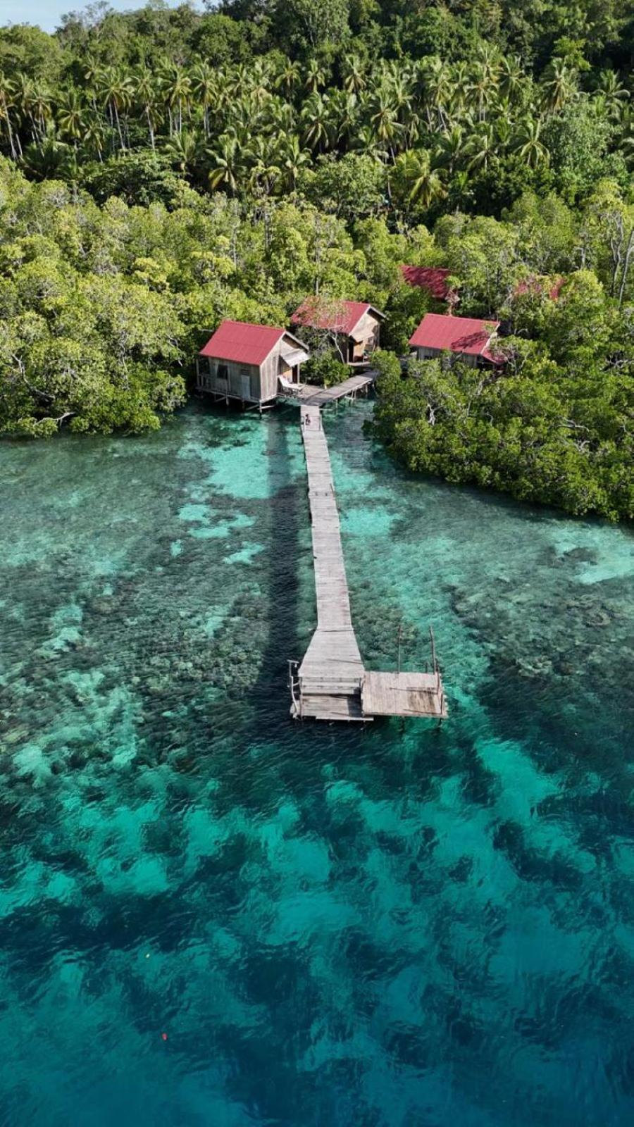 Raja Ampat Blue Sea Villa Besir ภายนอก รูปภาพ